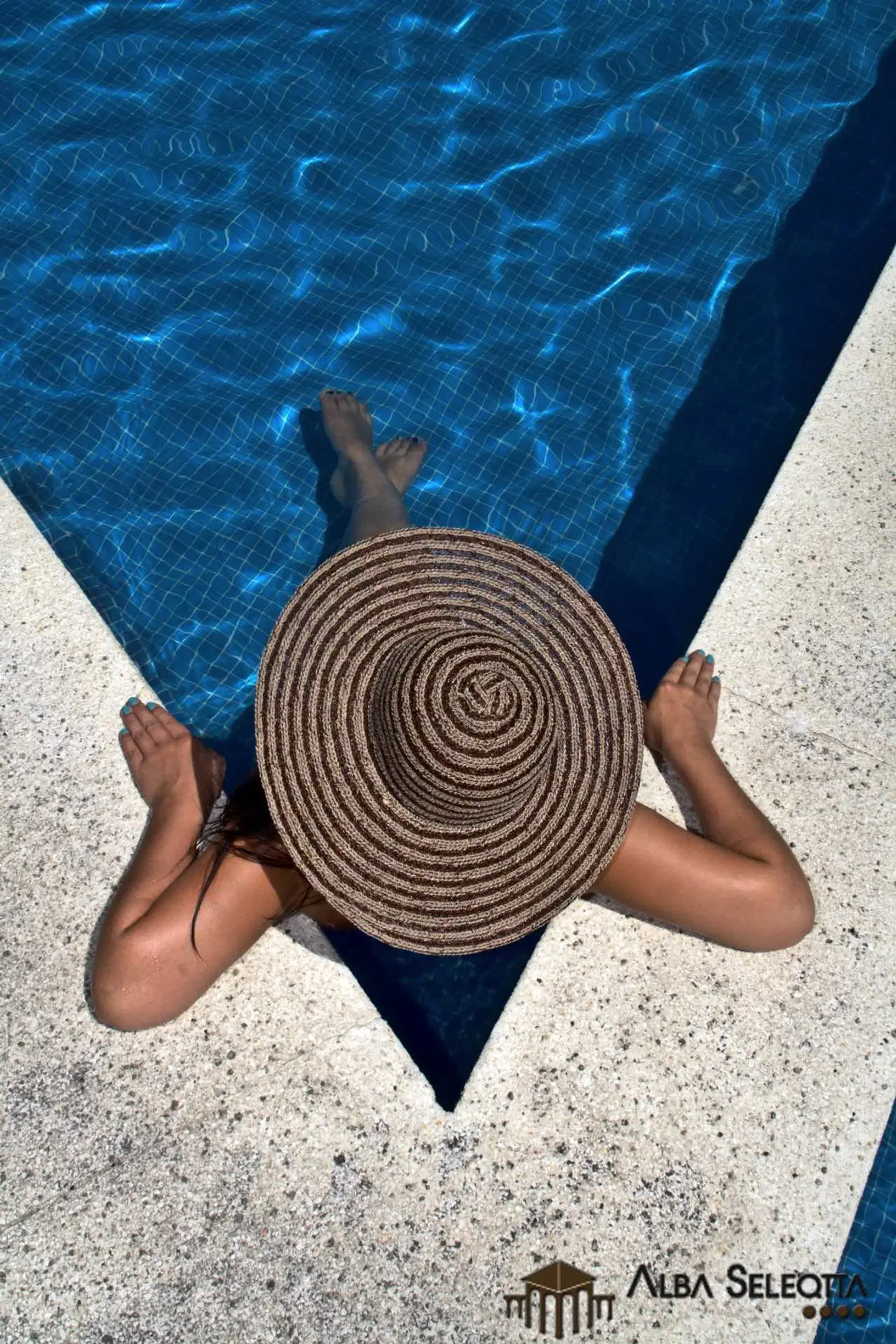 Alba Seleqtta OUTDOOR_POOL