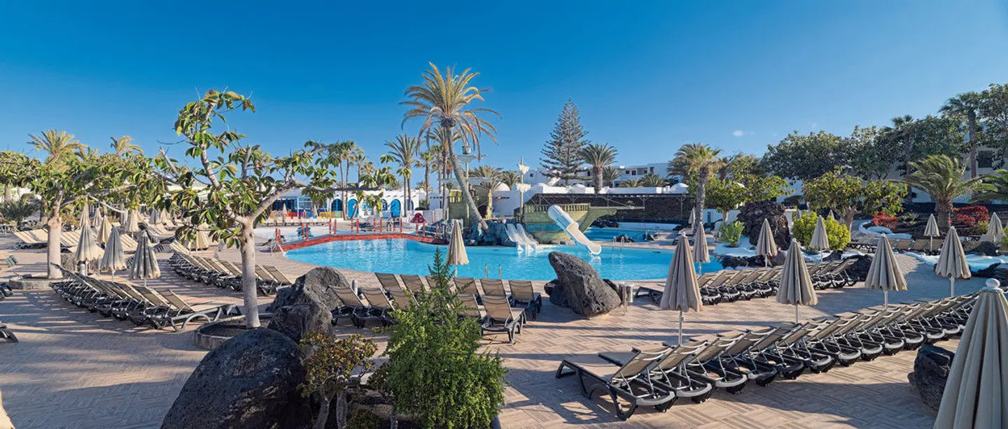 H10 Suites Lanzarote Gardens OUTDOOR_POOL