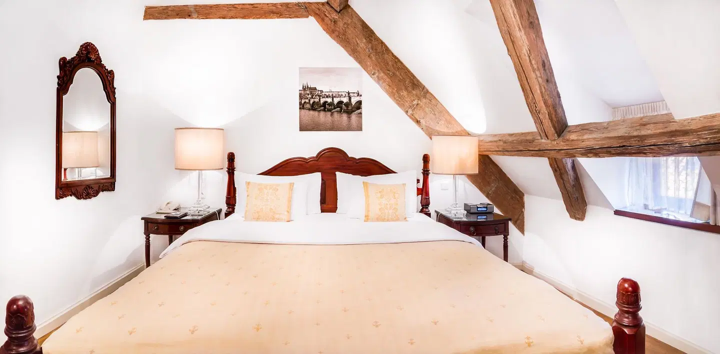 The Dominican ROOM_EXAMPLE