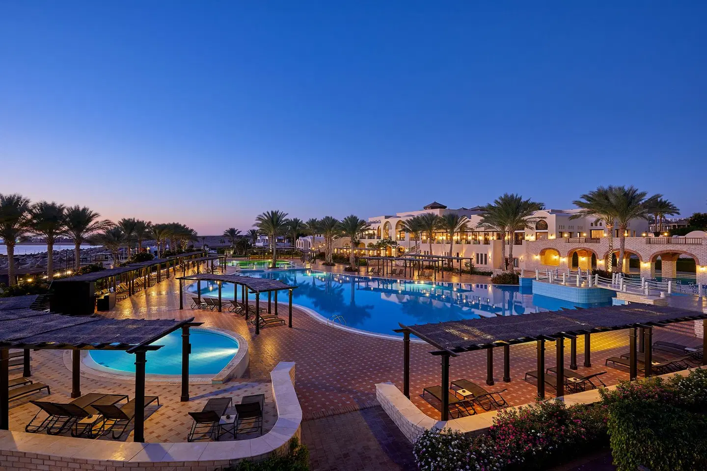 JAZ Belvedere OUTDOOR_POOL