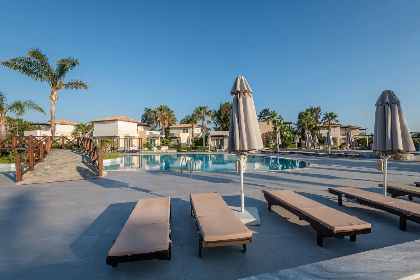 Natura Village Hotel & Spa OUTDOOR_POOL