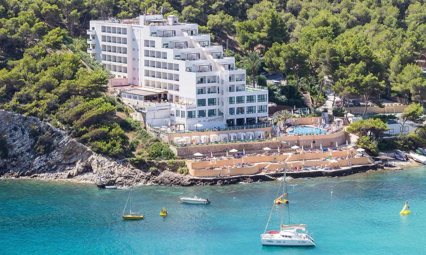 Palladium Hotel Cala Llonga EXTERIOR