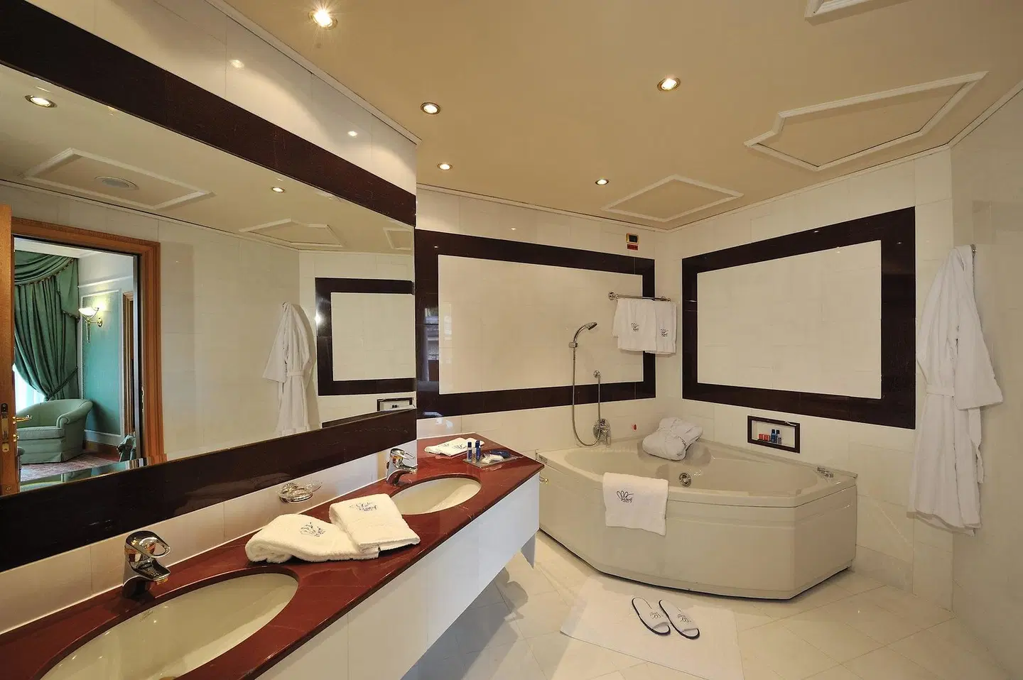 Royal Hotel Carlton HEALTH_BEAUTY