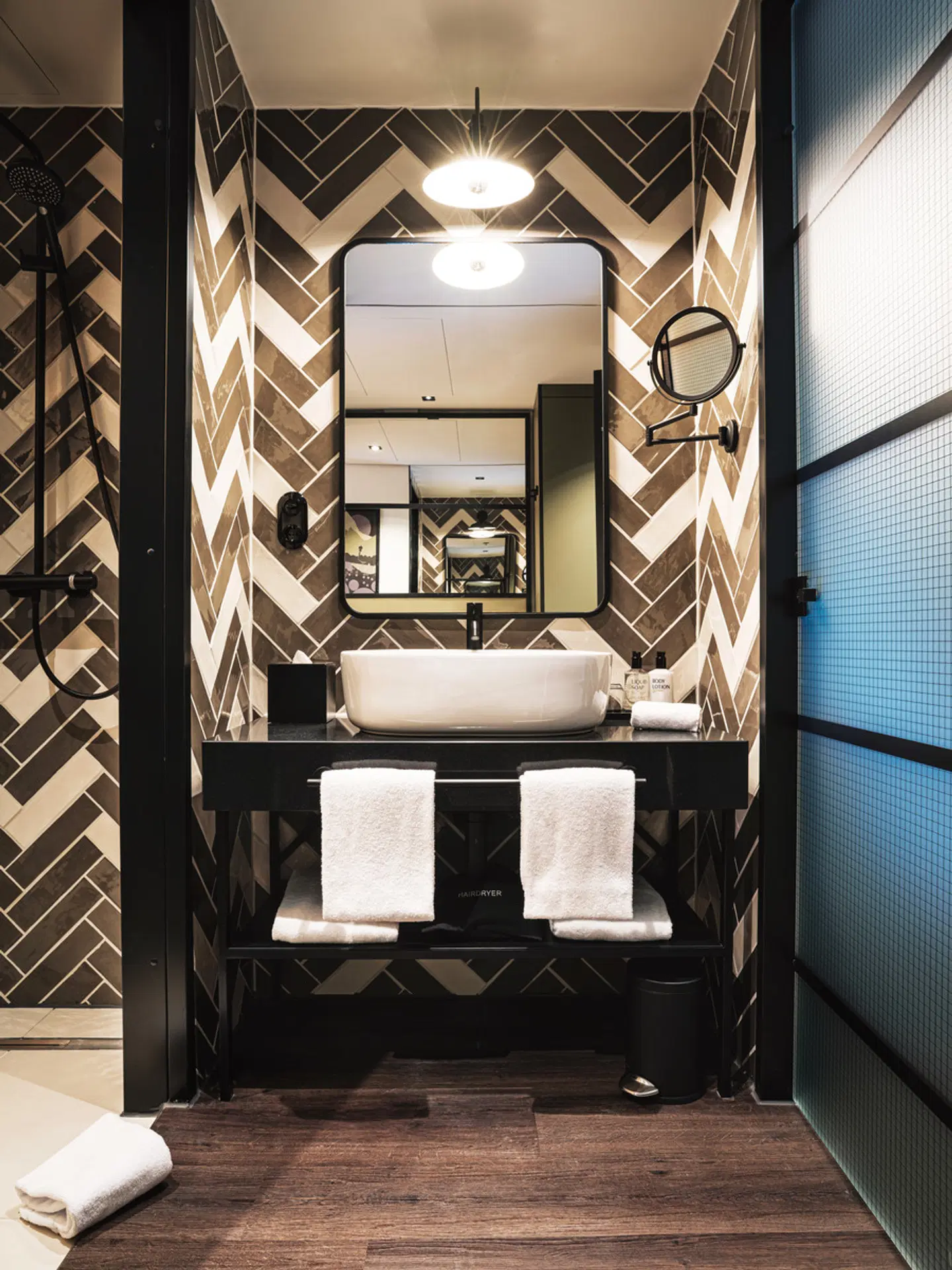 AMERON München Motorworld Badezimmer