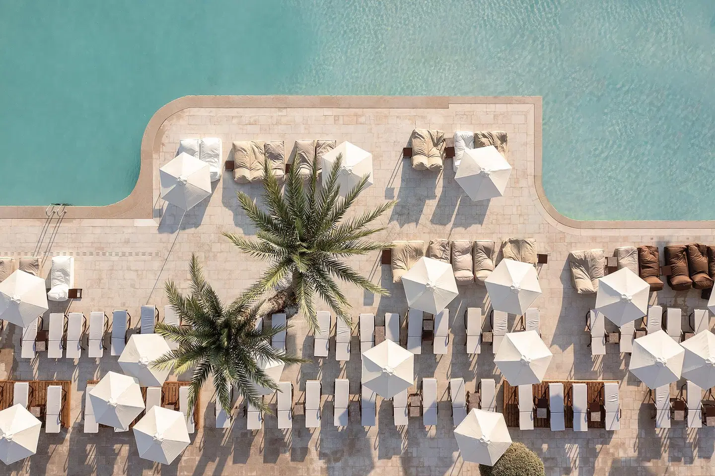 Helea Lifestyle Beach Resort OUTDOOR_POOL