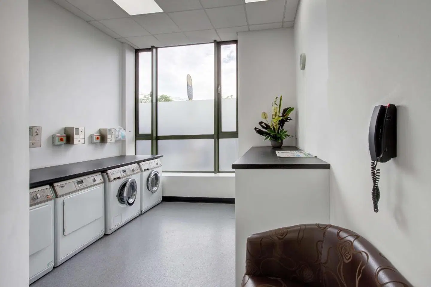 Hilton Garden Inn Dublin Custom House Badezimmer