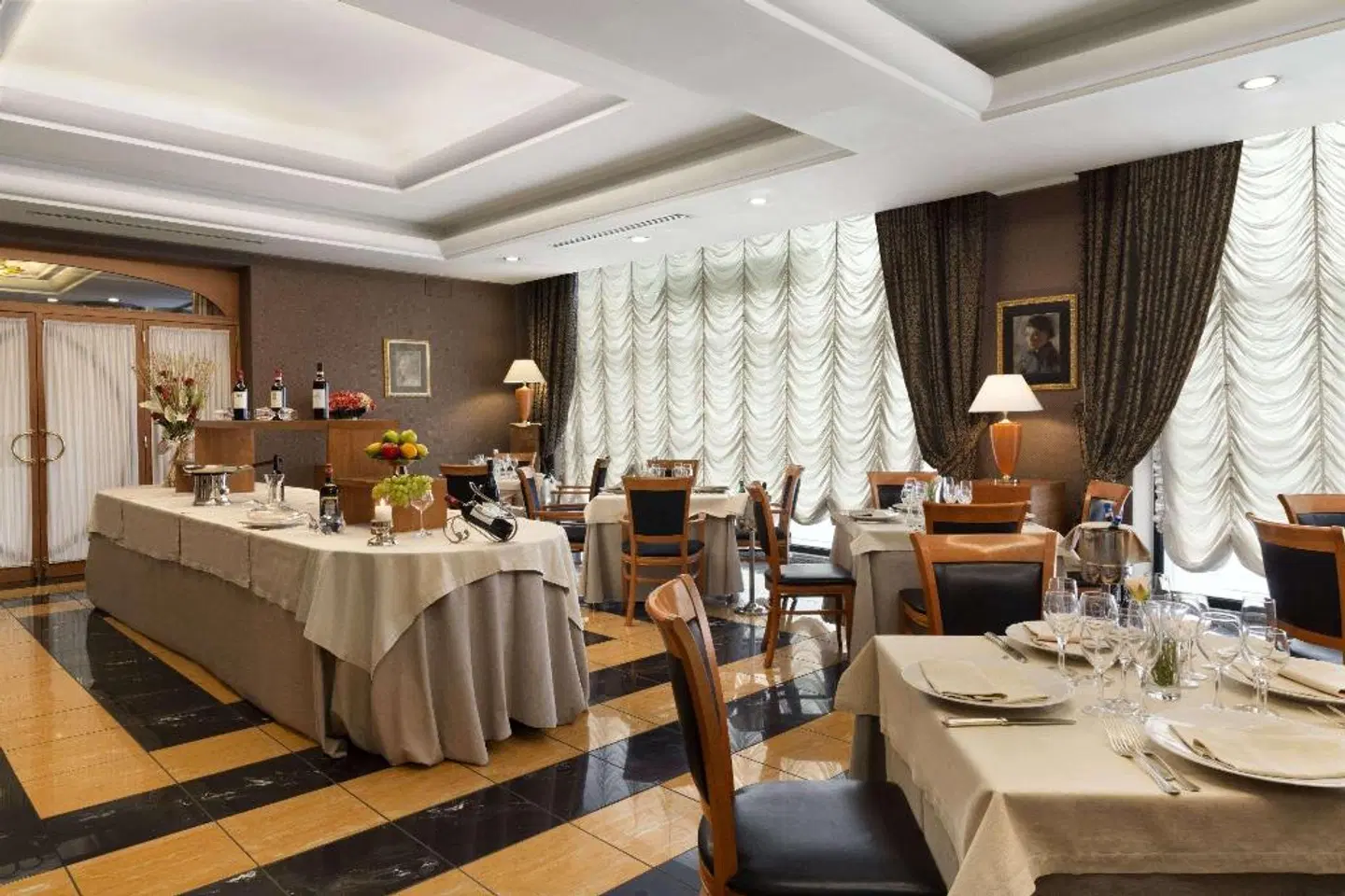 Ramada Naples RESTAURANT