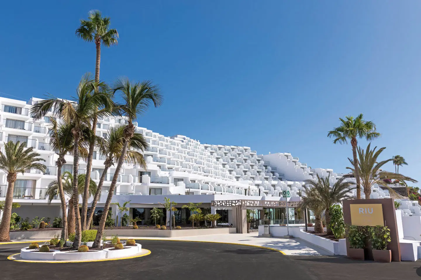 Riu Palace Calypso EXTERIOR