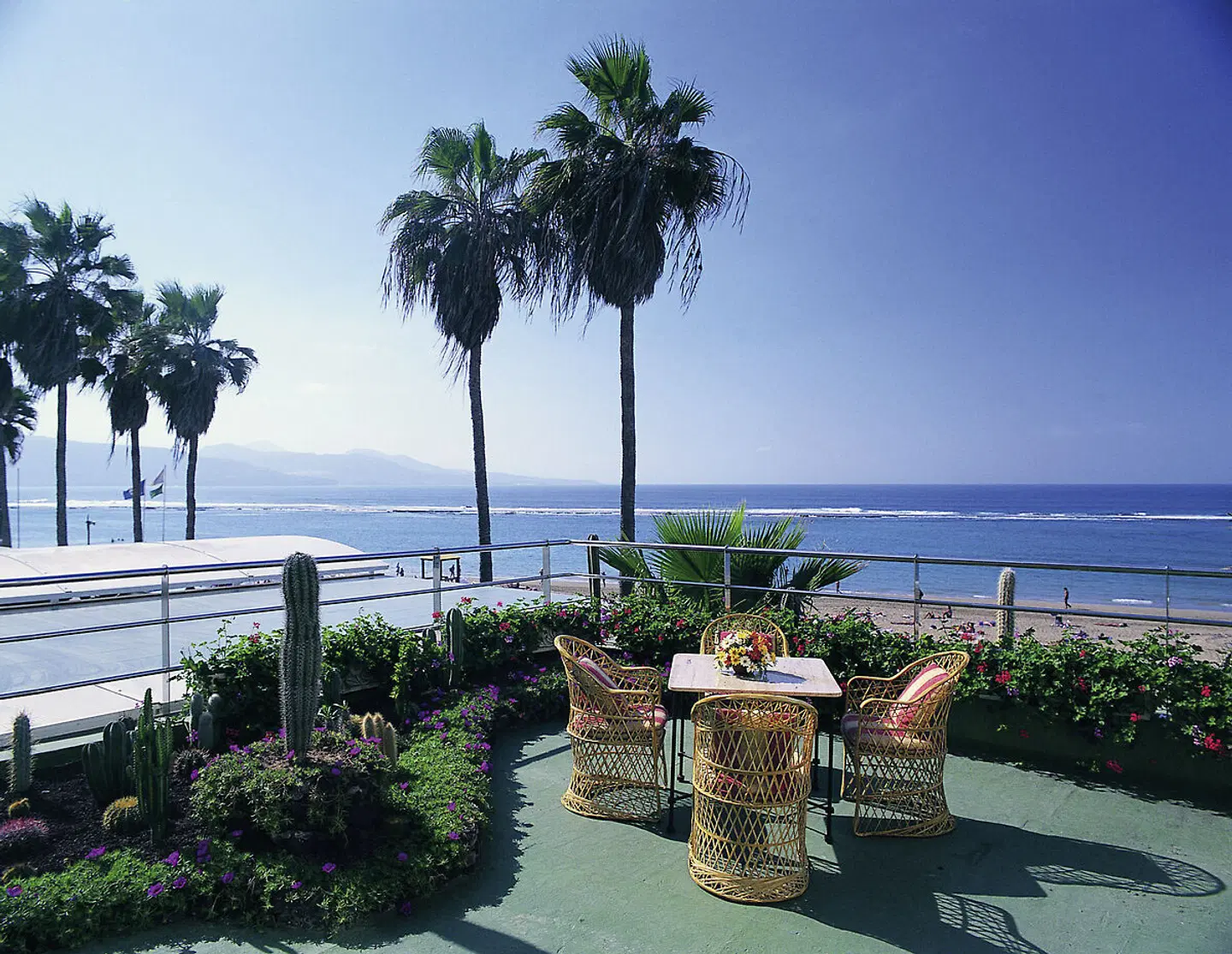 Bull Reina Isabel & Spa GARDEN