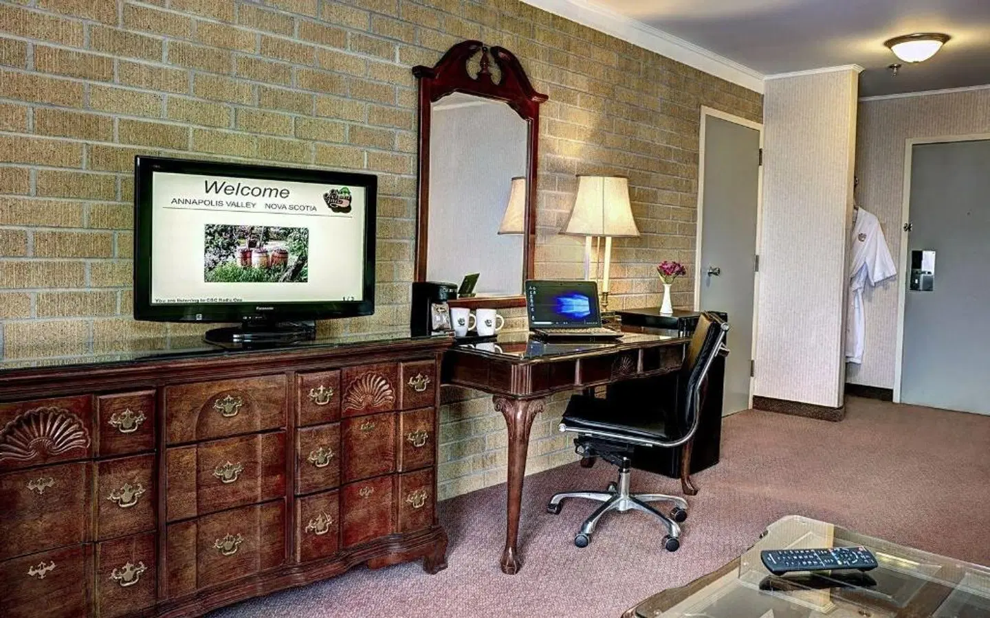 Old Orchard Inn Resort and Spa ROOM_EXAMPLE