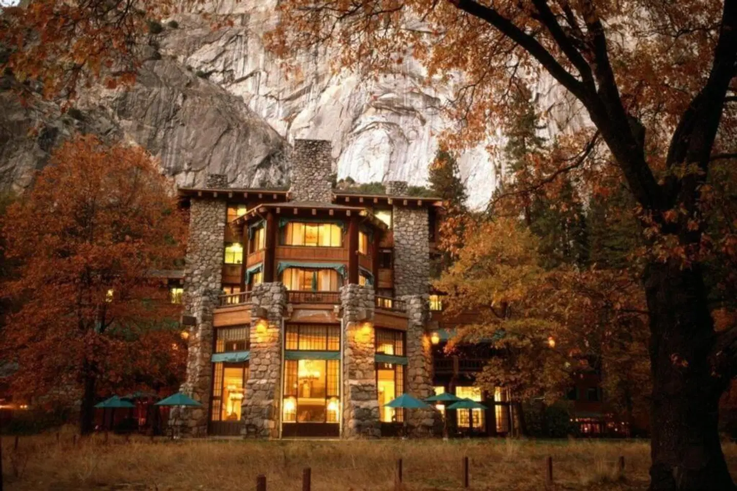 The Ahwahnee Hotel EXTERIOR