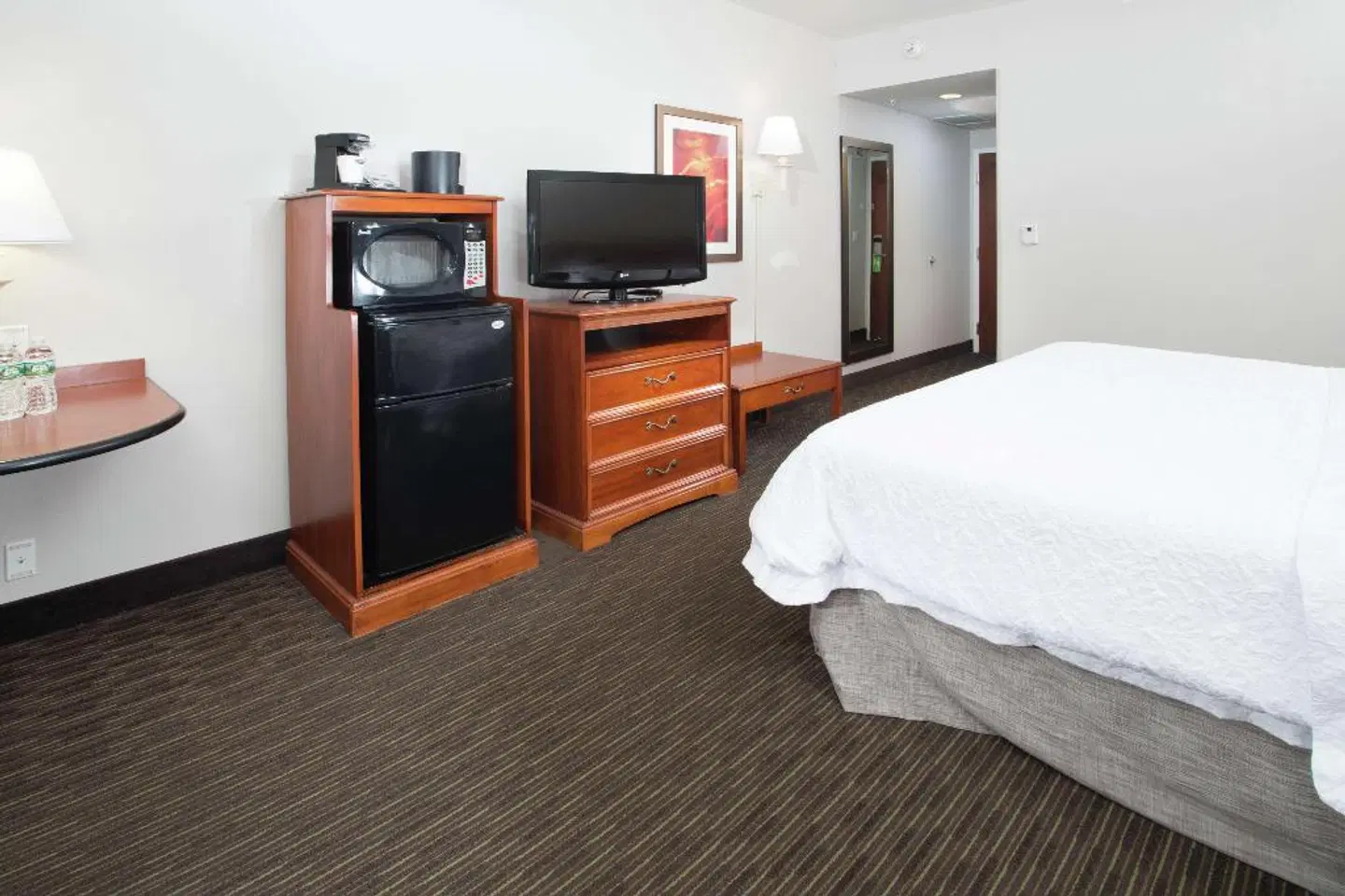 Hampton Inn Linden ROOM_EXAMPLE