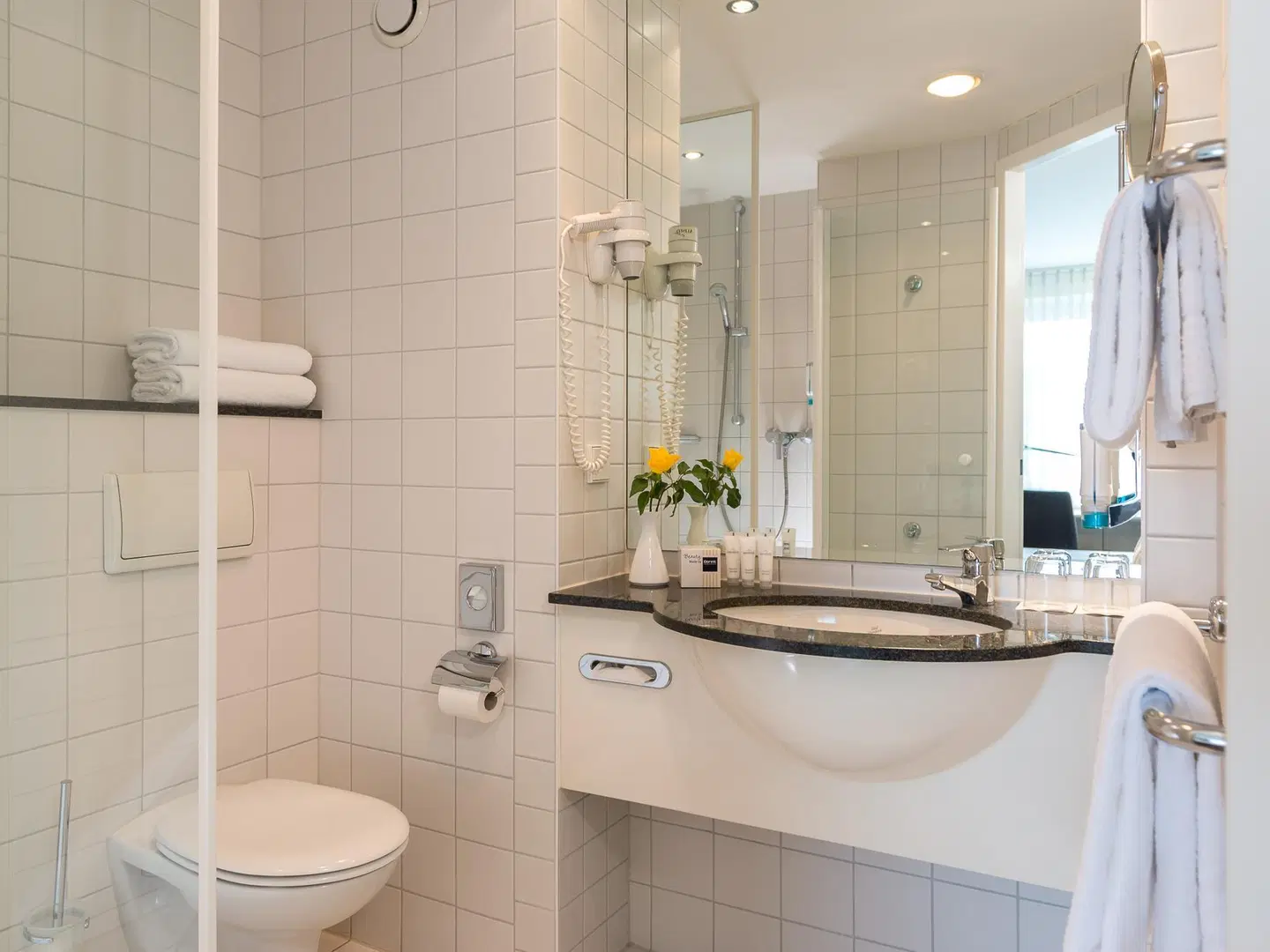 Dorint Adlershof Berlin Badezimmer