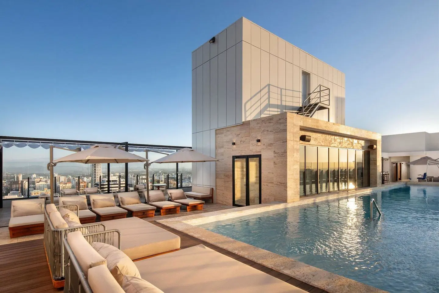 Santo Domingo Marriott Hotel Piantini OUTDOOR_POOL