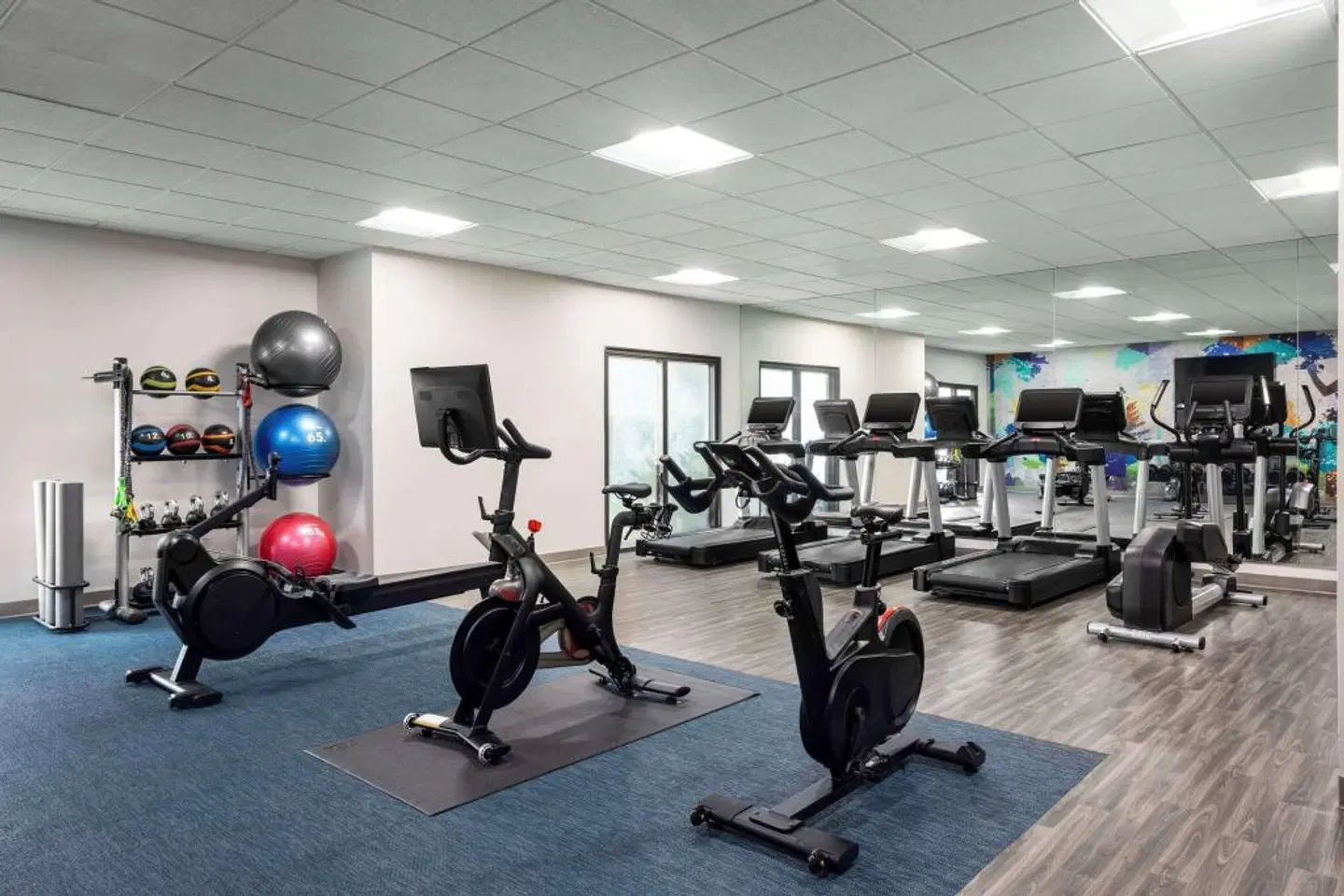 Hyatt Place Orlando Airport SPORTS_AND_LEISURE