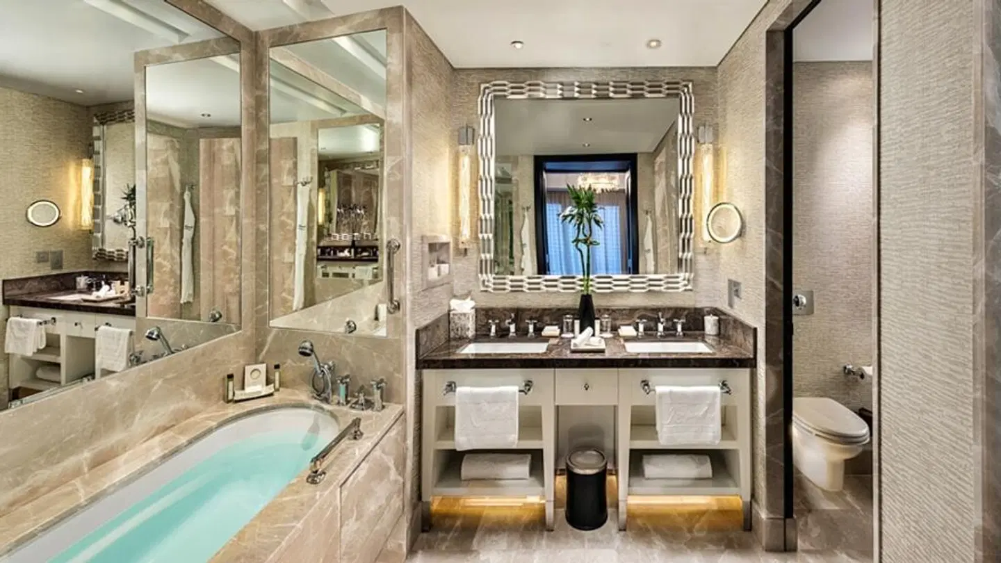 Kempinski Hotel Mall of the Emirates Badezimmer