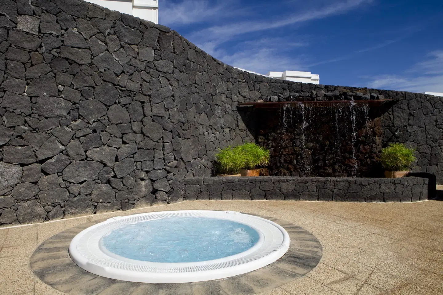 Apartamentos LIVVO Coloradamar OUTDOOR_POOL