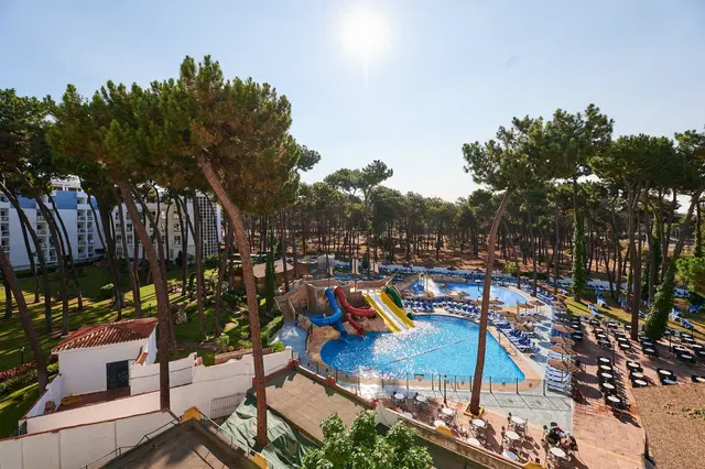 AluaSun Marbella Park OUTDOOR_POOL