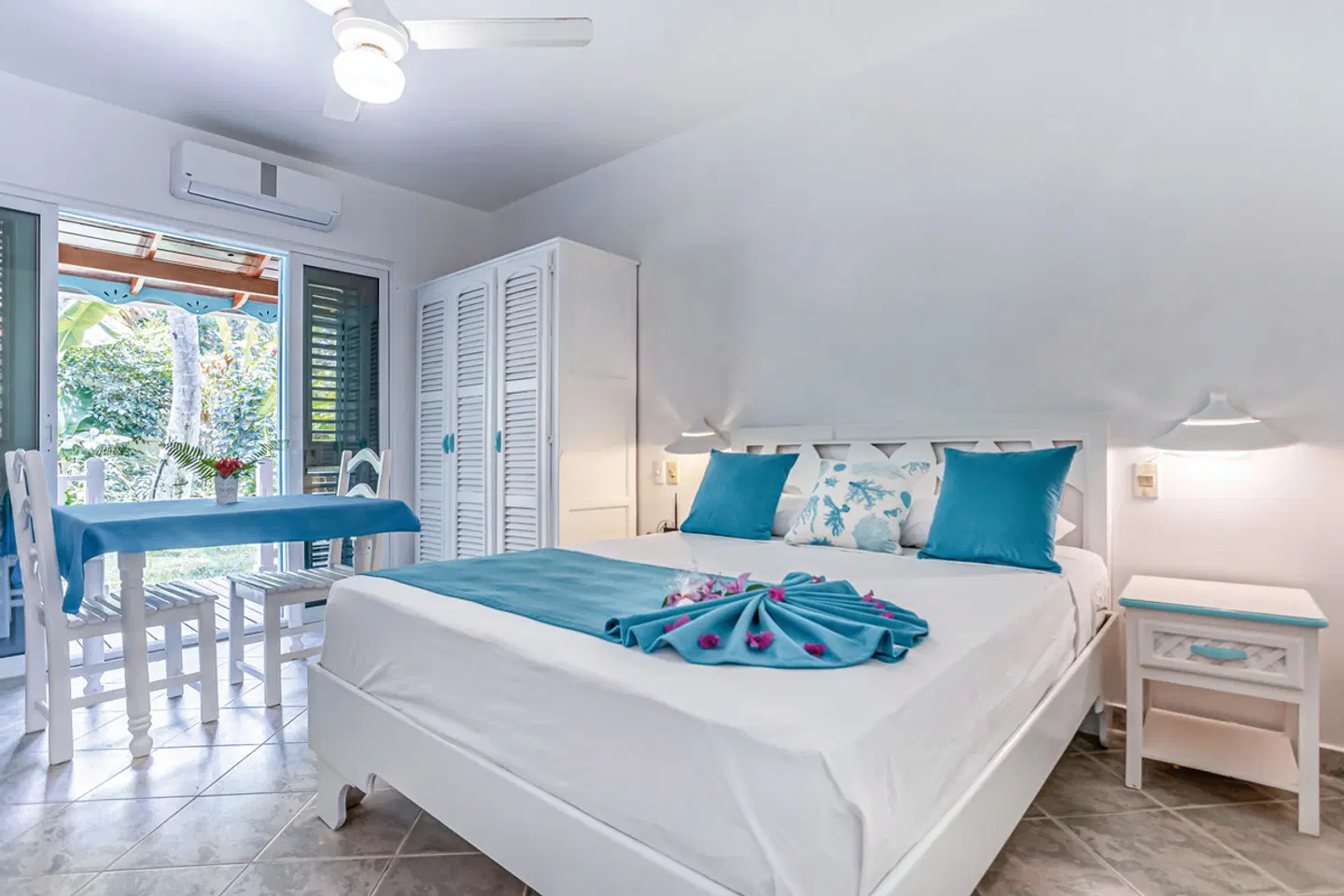 Playa Colibri ROOM_EXAMPLE