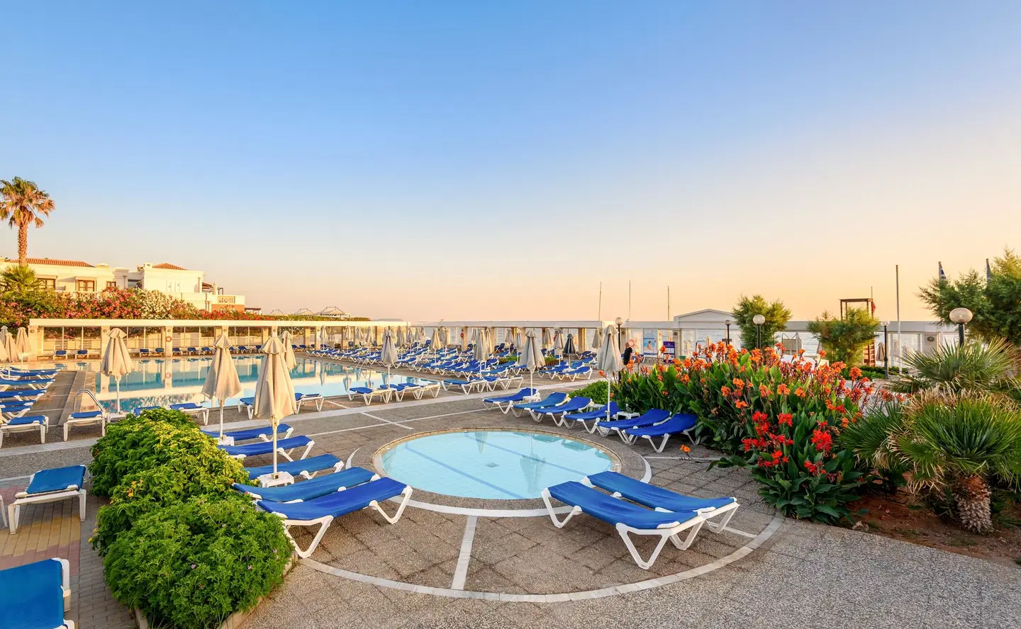 Annabelle Beach Resort OUTDOOR_POOL