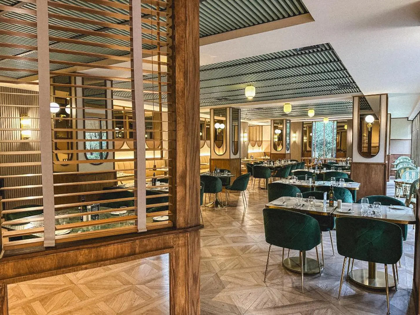 Director Vitacura Bar