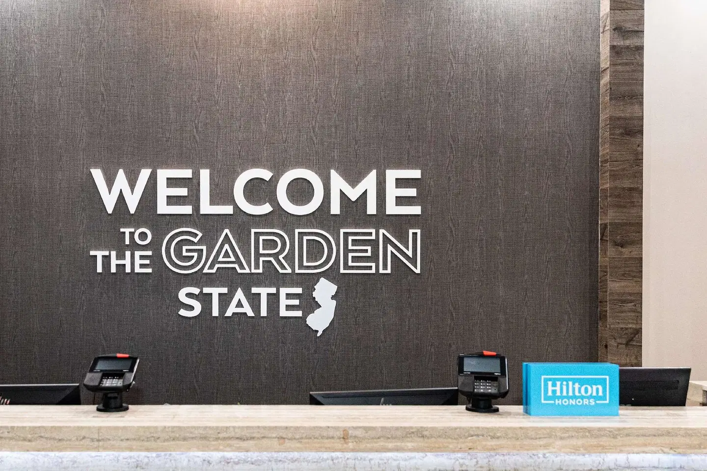 Hampton Inn & Suites Newark Airport Elizabeth EXTERIOR