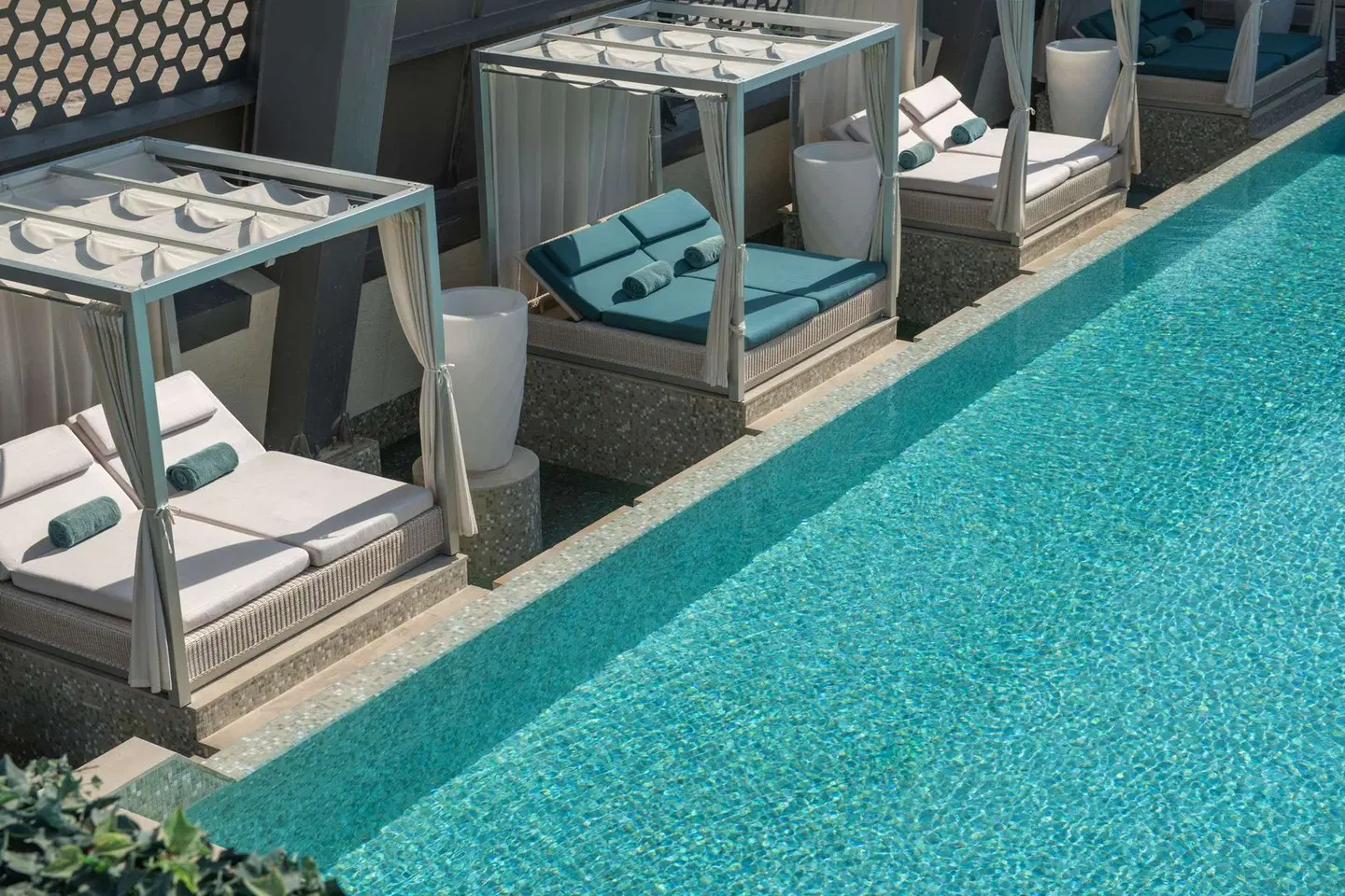 Steigenberger Hotel Doha OUTDOOR_POOL