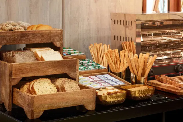 NH Lisboa Campo Grande Restaurant