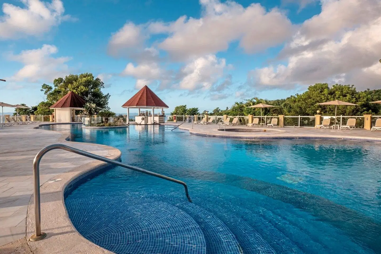 Eurostars Grand Cayacoa OUTDOOR_POOL