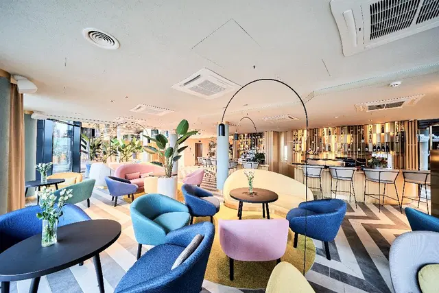 Wellton Riverside SPA Hotel Bar