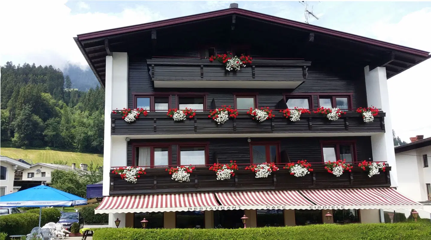 Pension Gasthof Hoppeter EXTERIOR