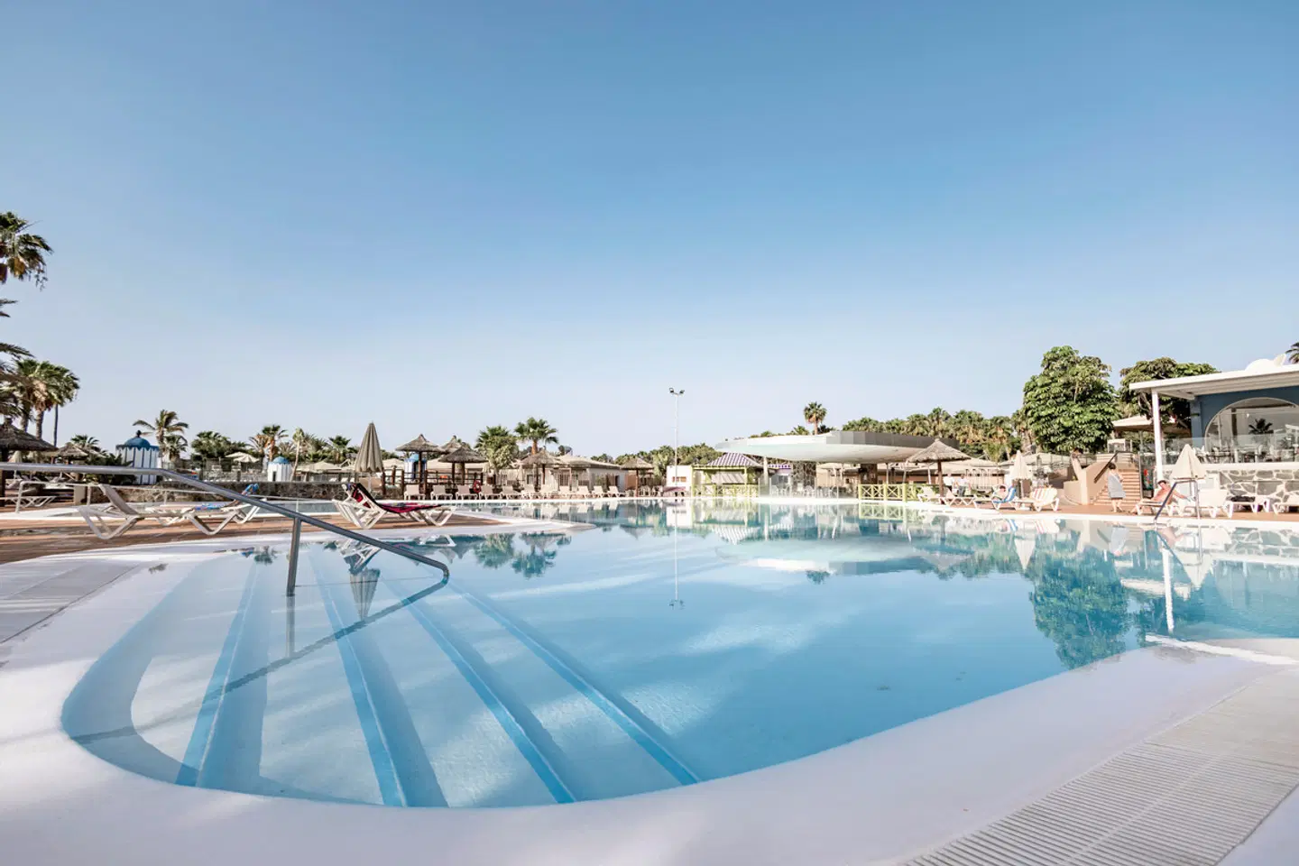 Caybeach Princess OUTDOOR_POOL