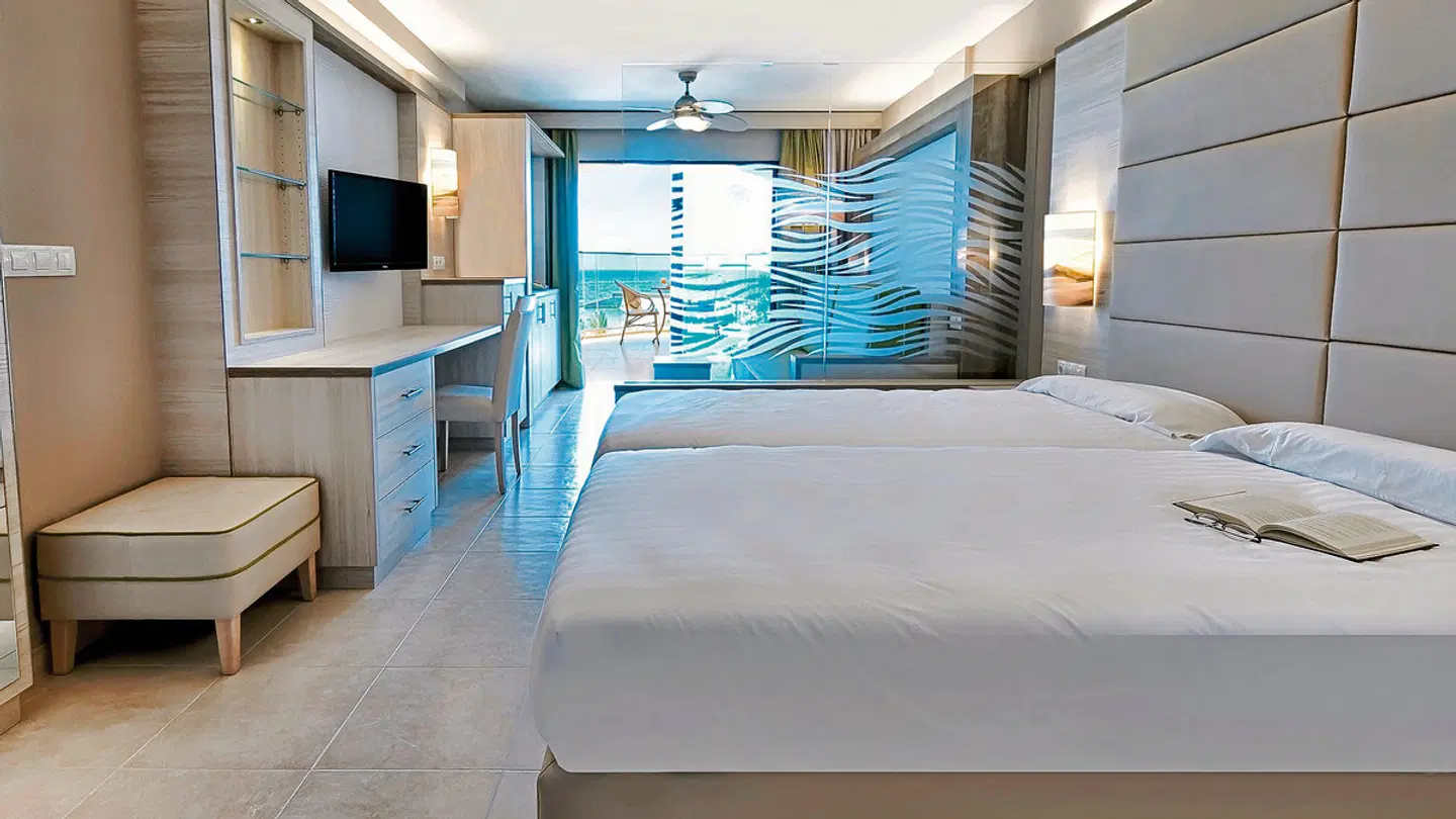 Bull Dorado Beach & Spa Hallenbad