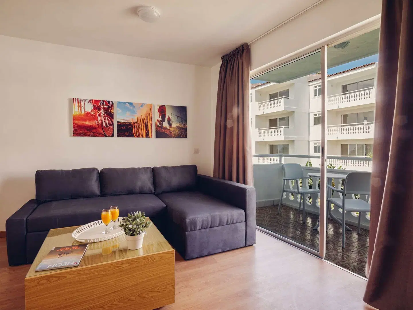 Route Active ROOM_EXAMPLE