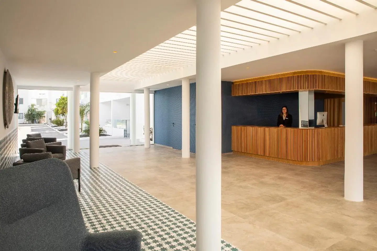 Oasis Lanz Beach Mate LOUNGE_LOBBY