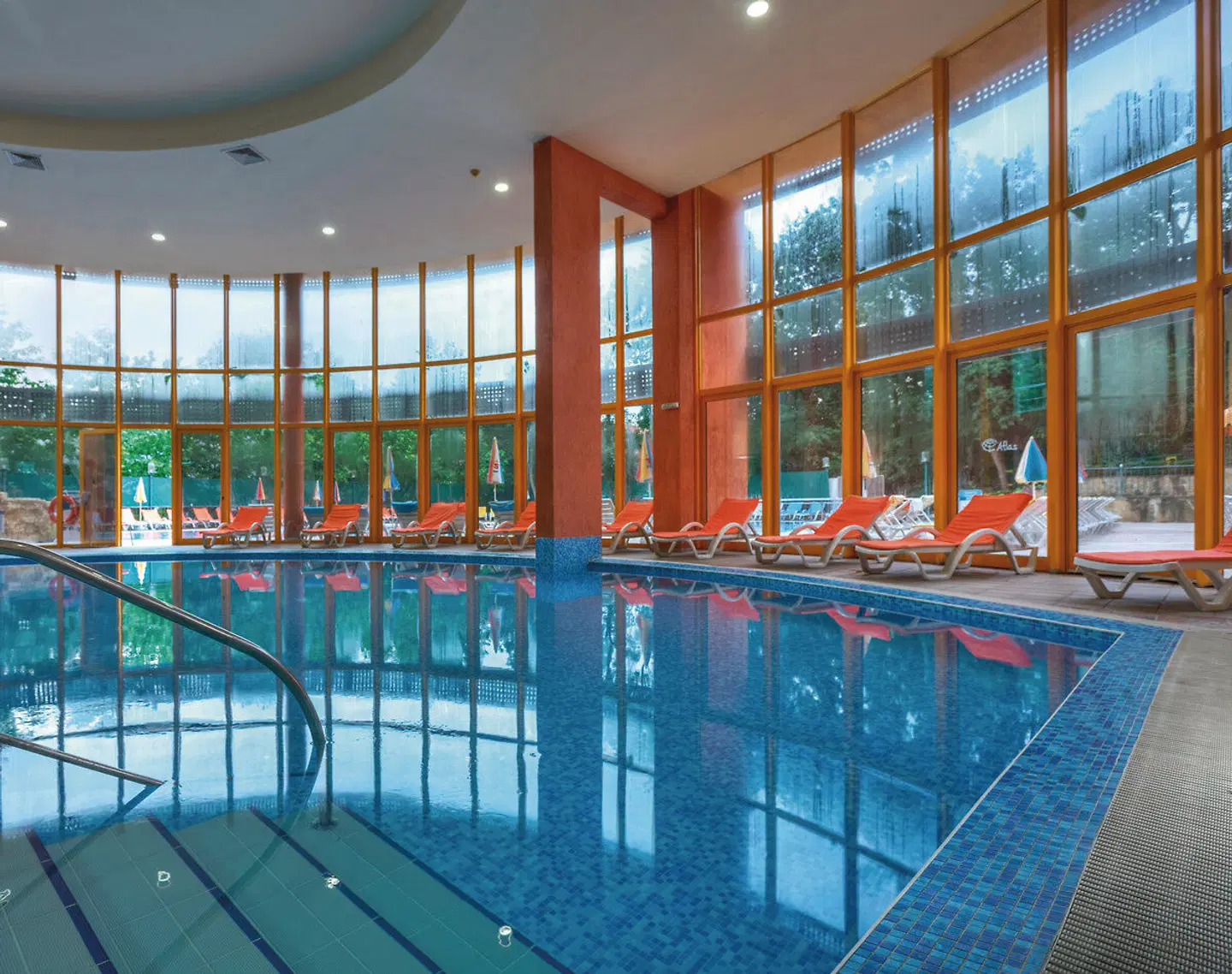 Atlas INDOOR_POOL