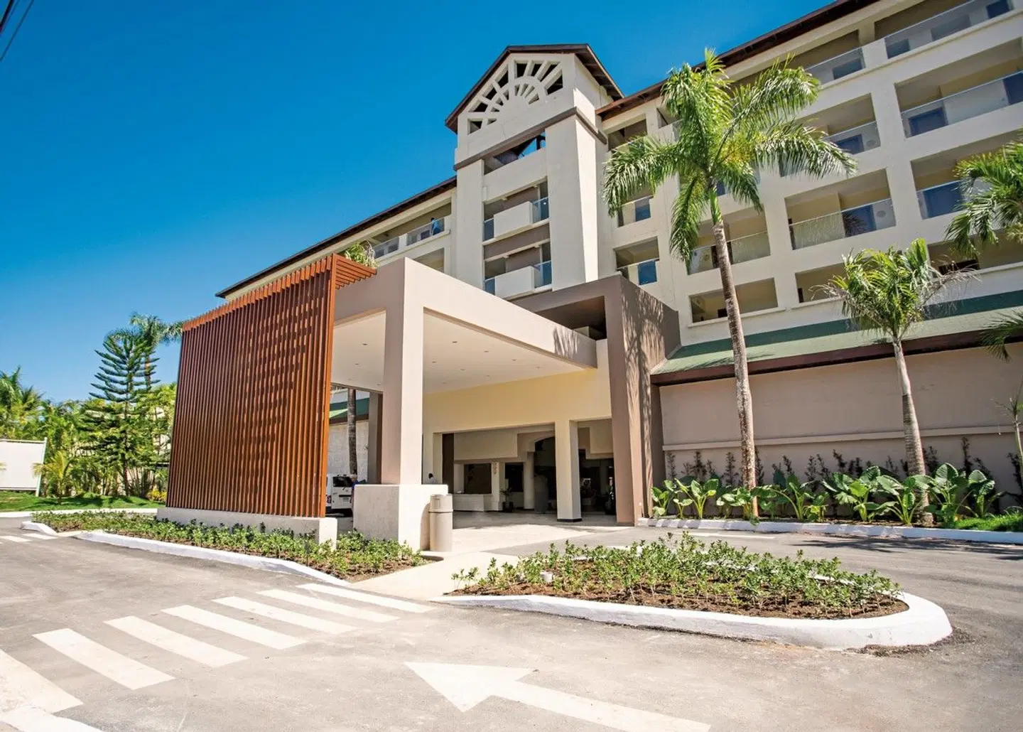 Coral Costa Caribe Beach Resort EXTERIOR