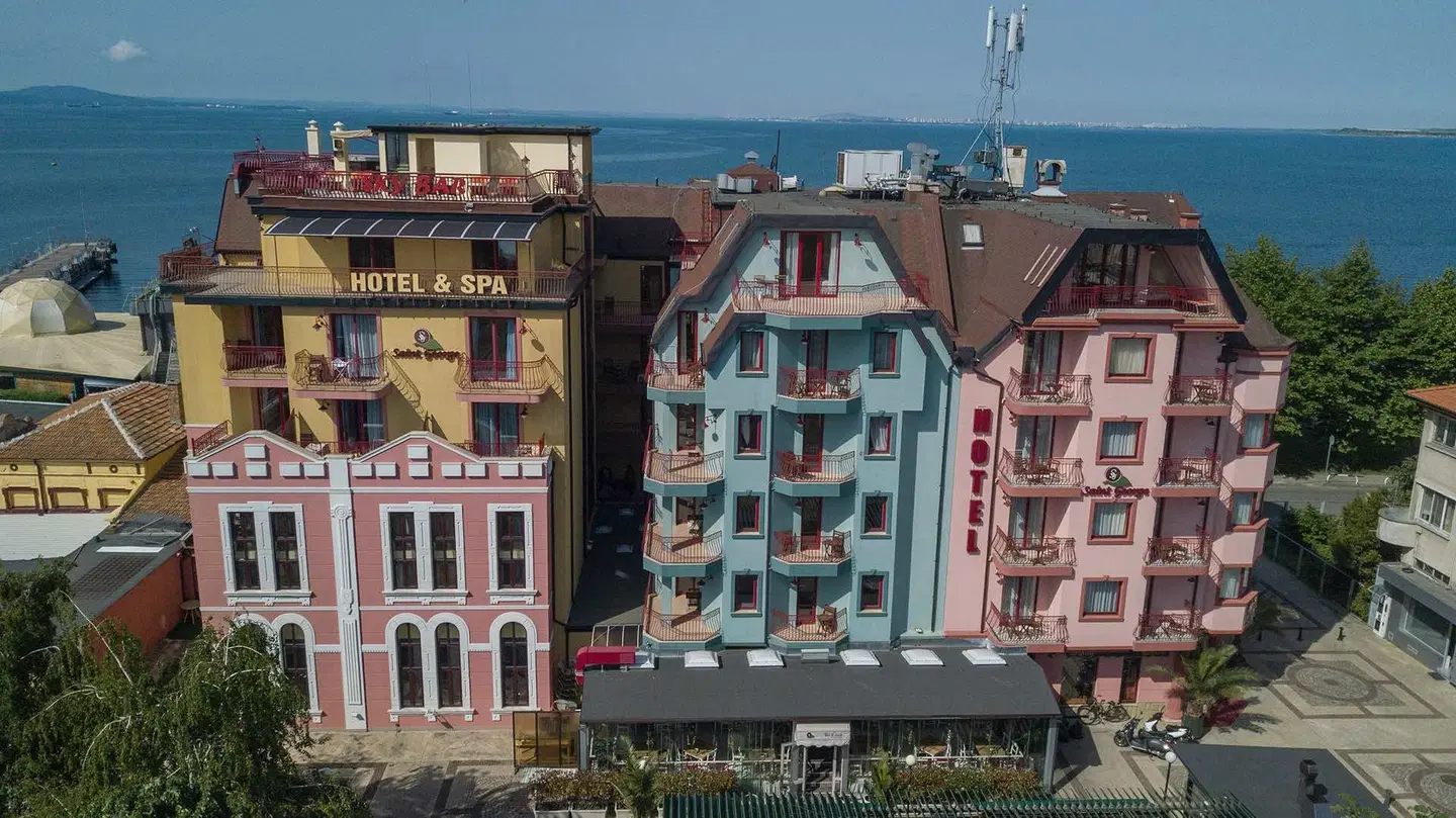 Saint George EXTERIOR