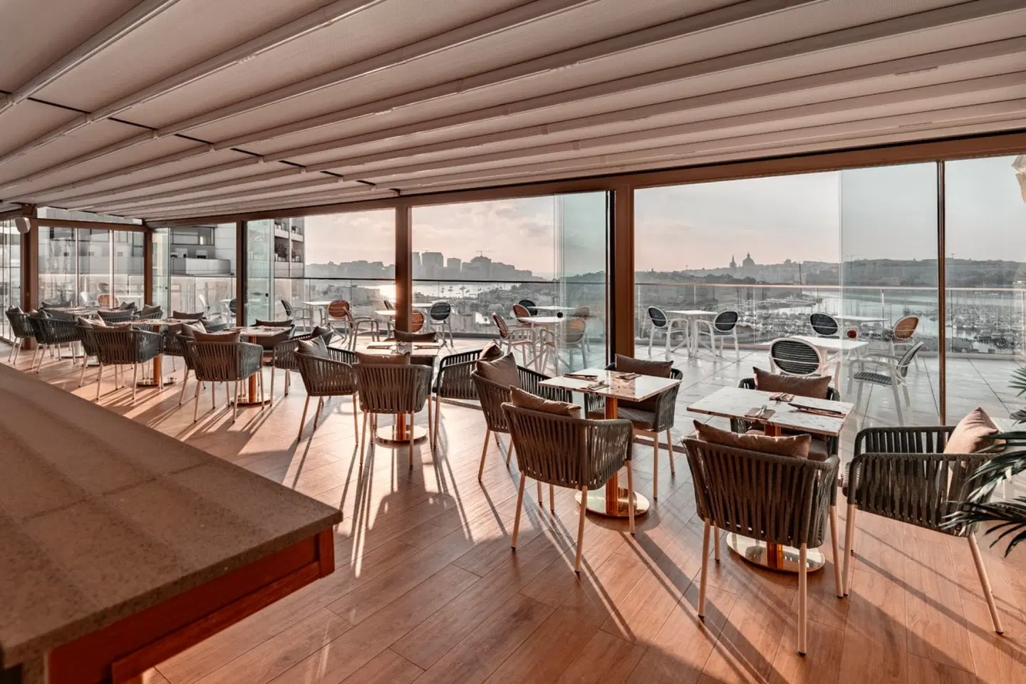 Grands Suites Hotel Residences & Spa RESTAURANT