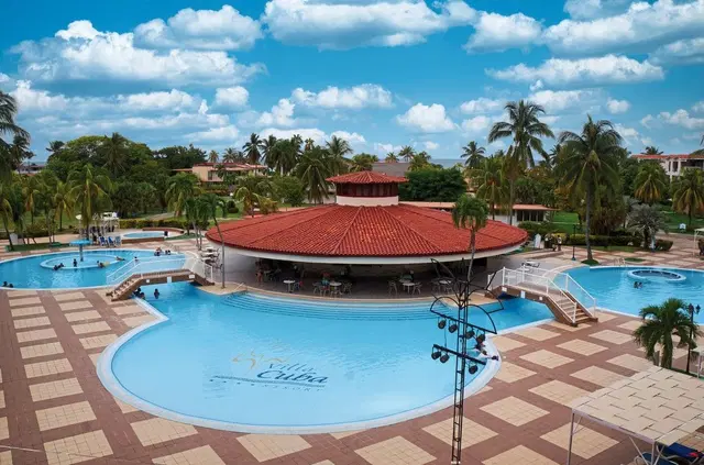 Villa Cuba OUTDOOR_POOL