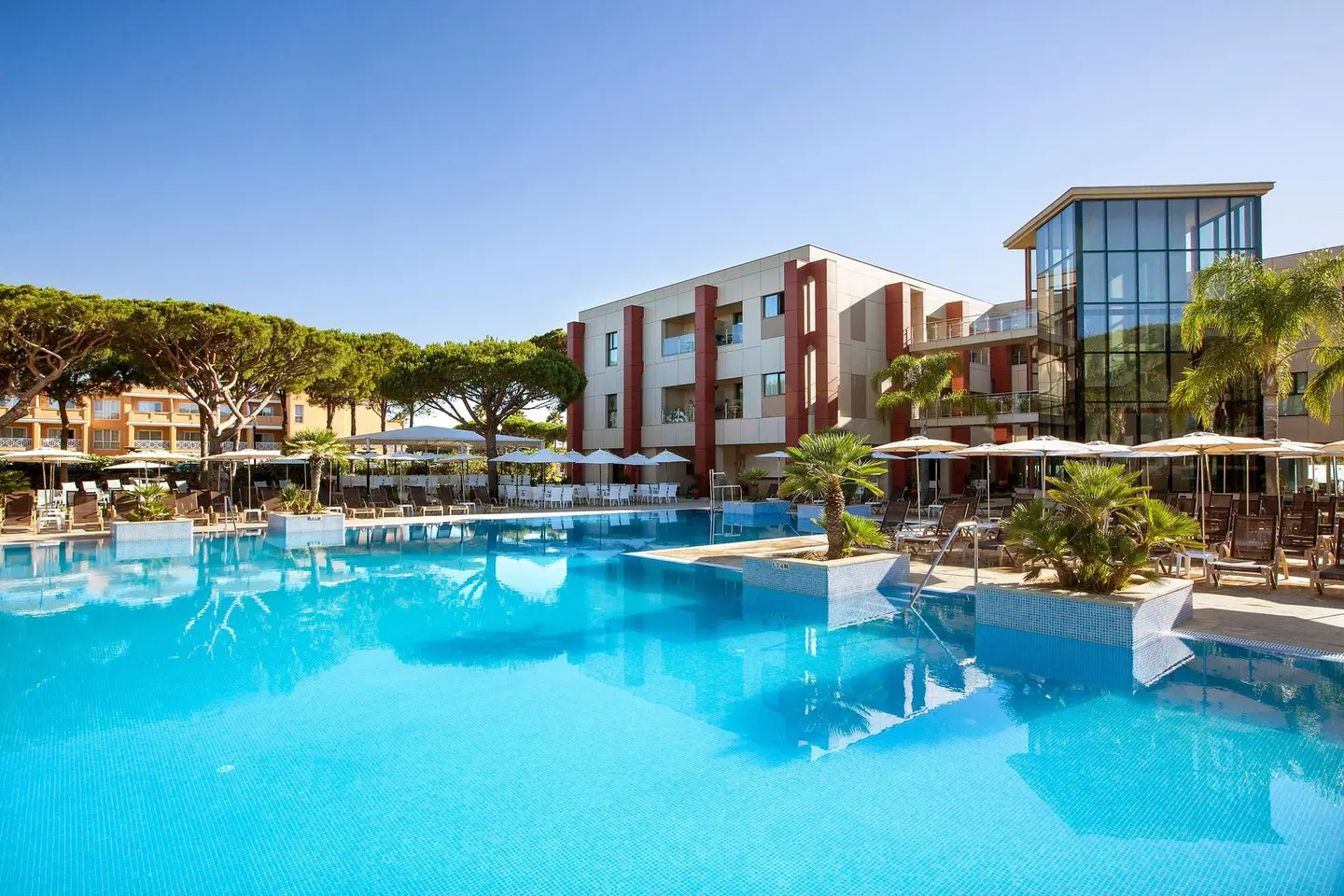 Hipotels Barrosa Garden OUTDOOR_POOL