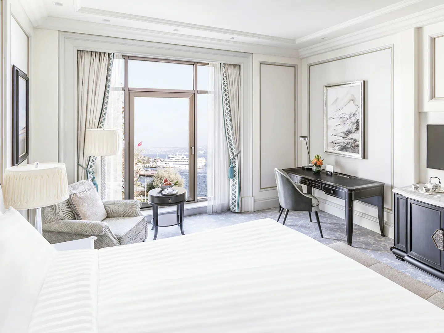 Shangri-La Bosphorus, Istanbul ROOM_EXAMPLE