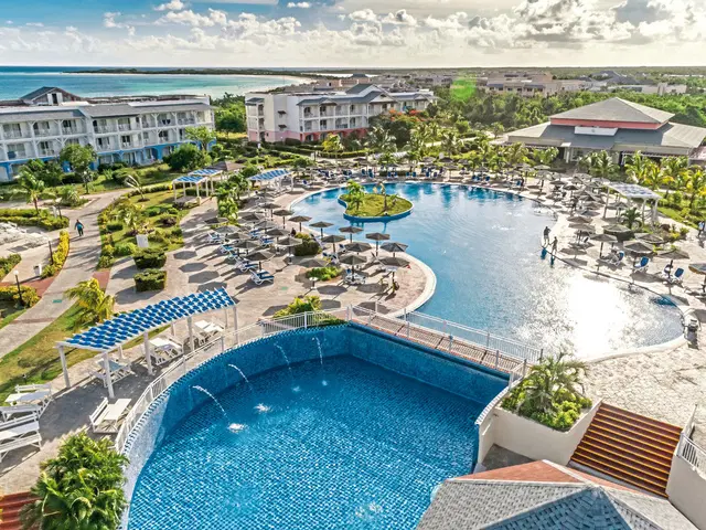 Memories Flamenco OUTDOOR_POOL