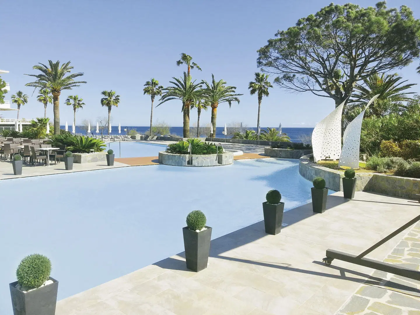 Marins Suites OUTDOOR_POOL