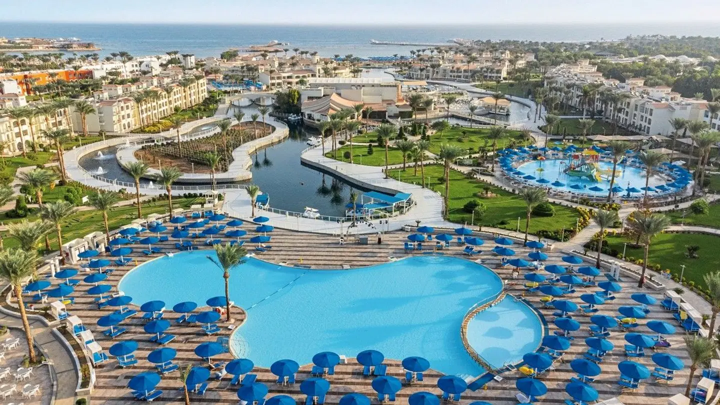 Pickalbatros Dana Beach Resort OUTDOOR_POOL