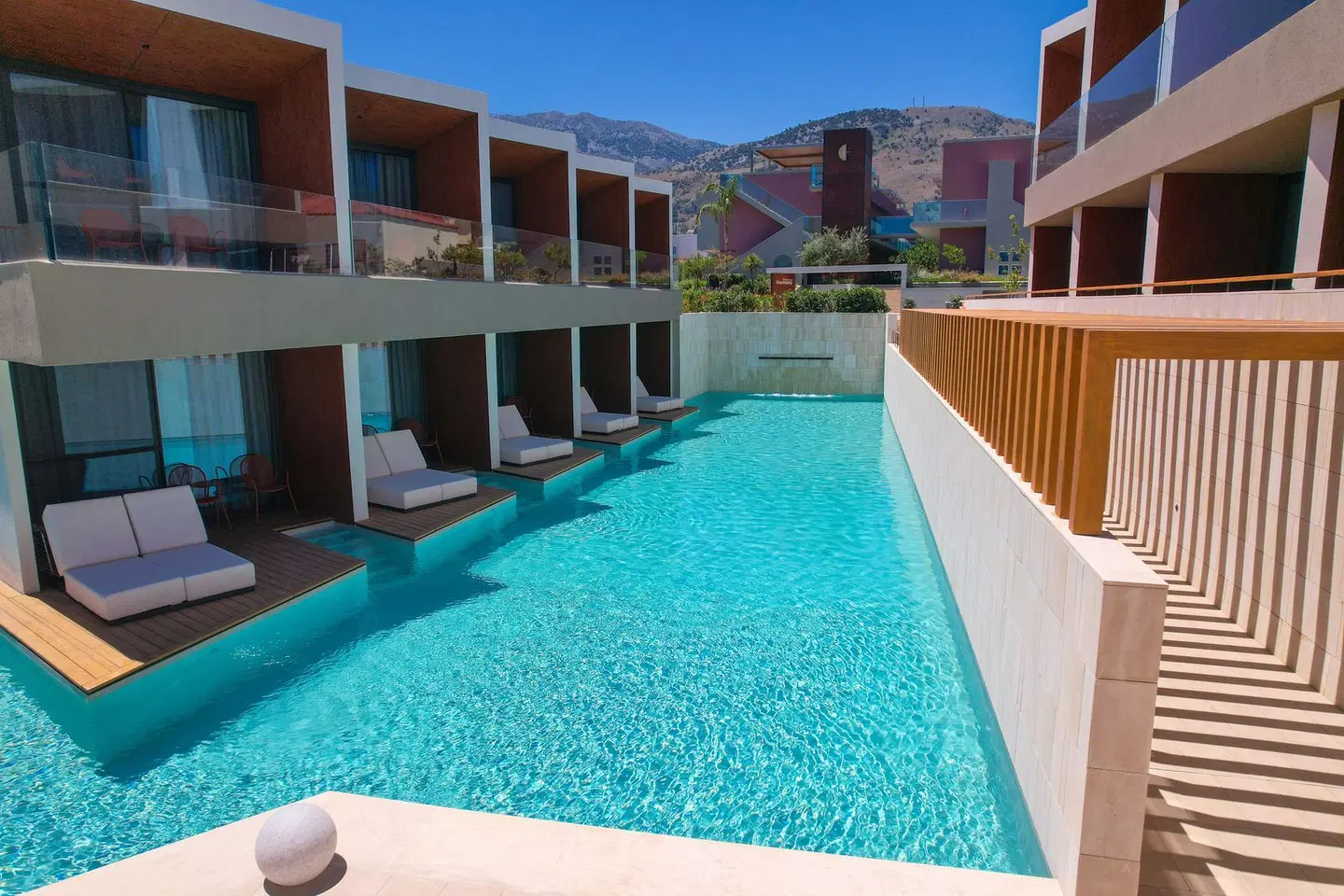 Harmony Boutique Resort OUTDOOR_POOL