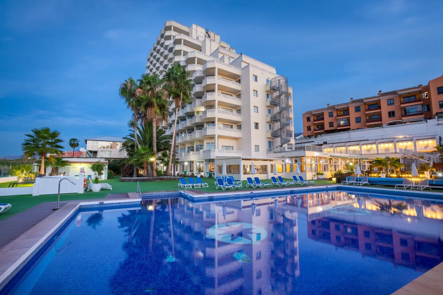 Panoràmica Garden OUTDOOR_POOL