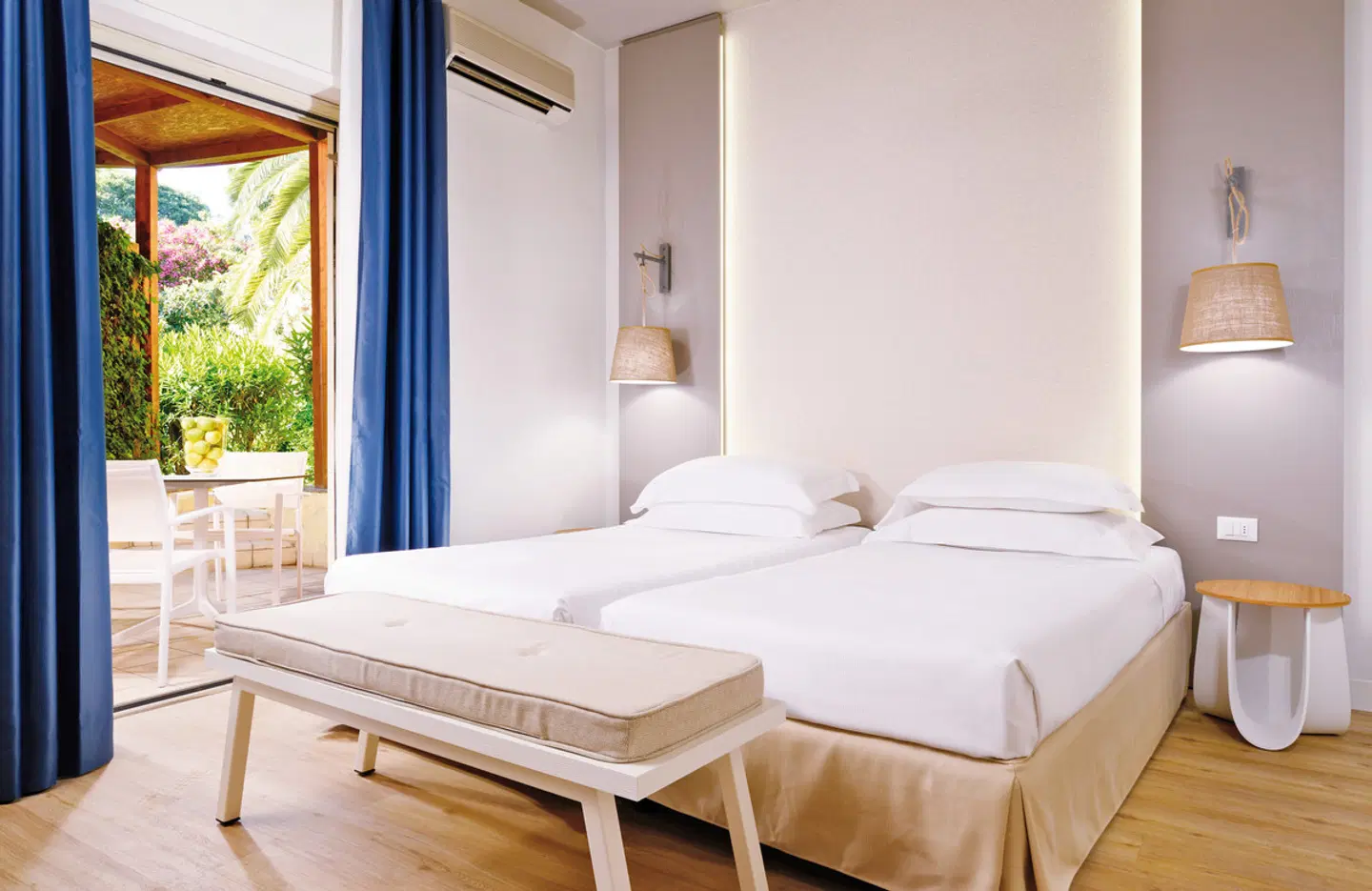 UNAHOTELS Naxos Beach Sicilia ROOM_EXAMPLE
