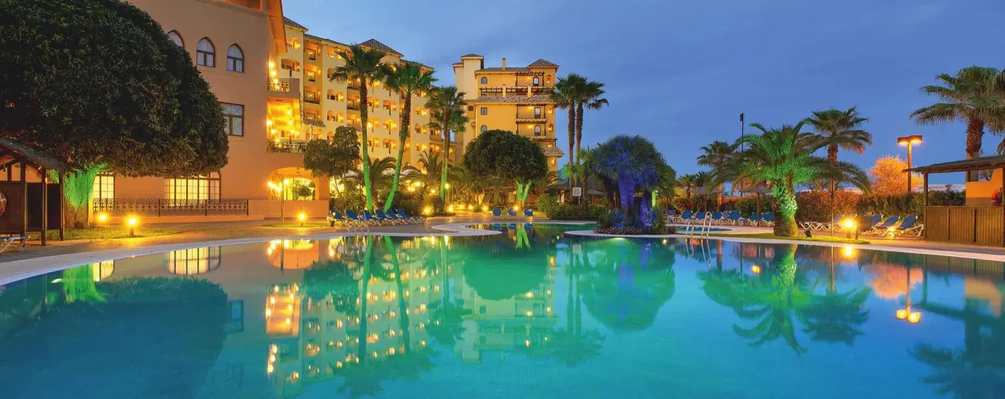 IPV Palace & Spa OUTDOOR_POOL