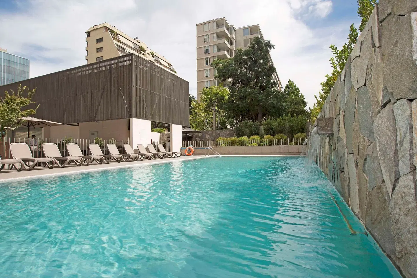 DoubleTree by Hilton Santiago Kennedy OUTDOOR_POOL